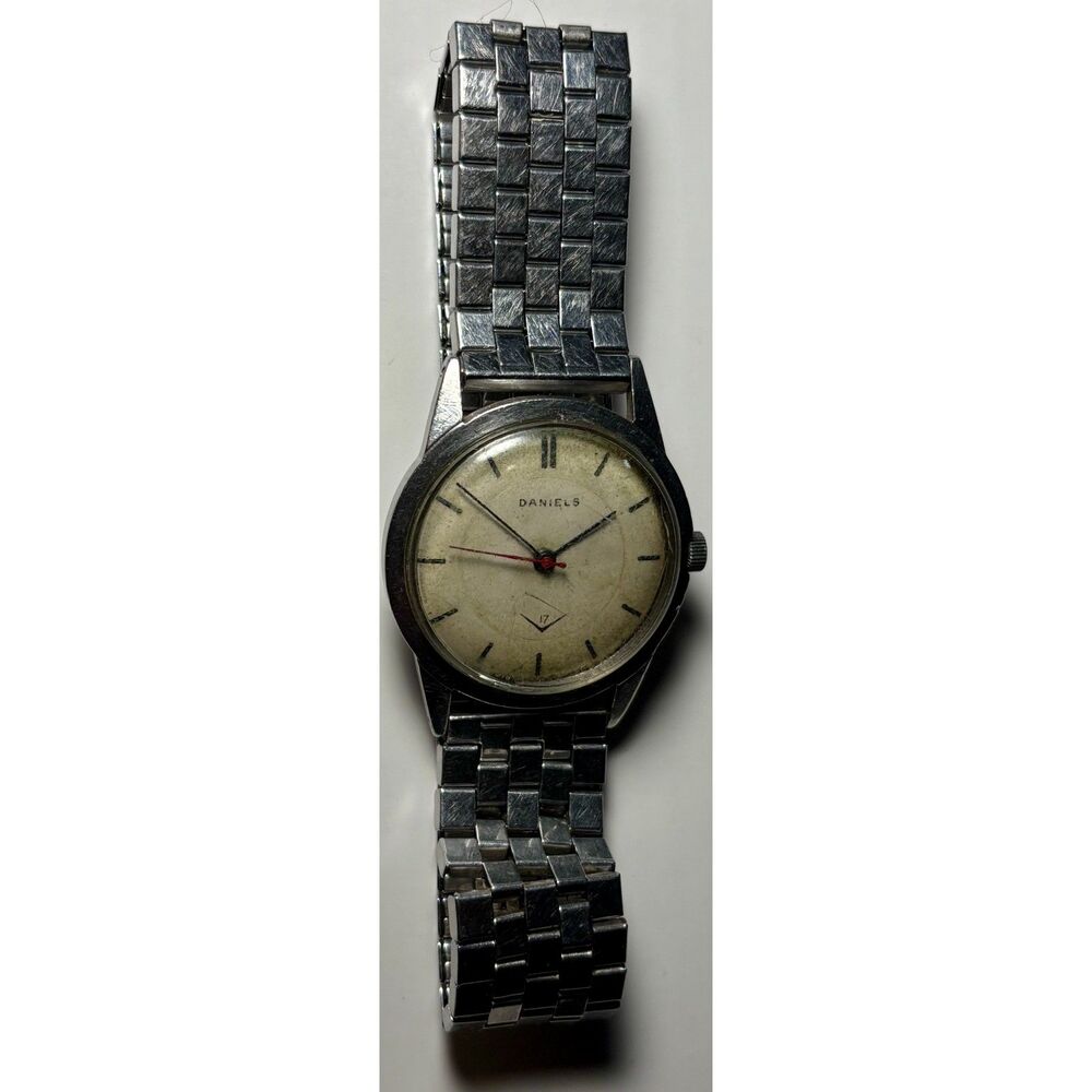 Vintage Daniels 17 Jewels Mechanical Watch (~1960s)